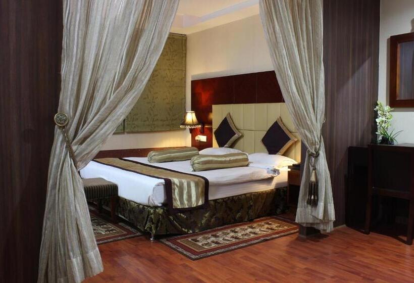 هتل Gateway Grandeur