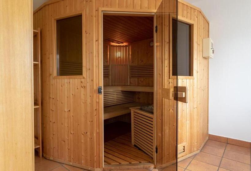 ホテル Goralski Raj