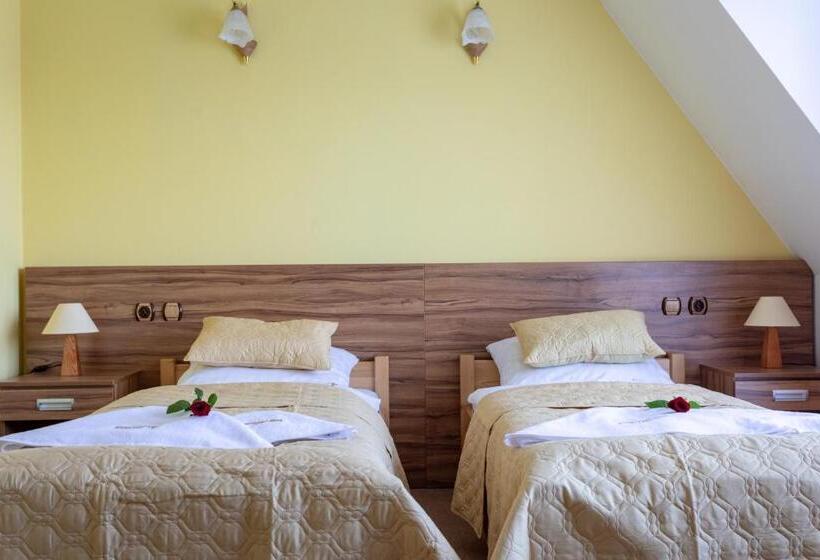 ホテル Goralski Raj