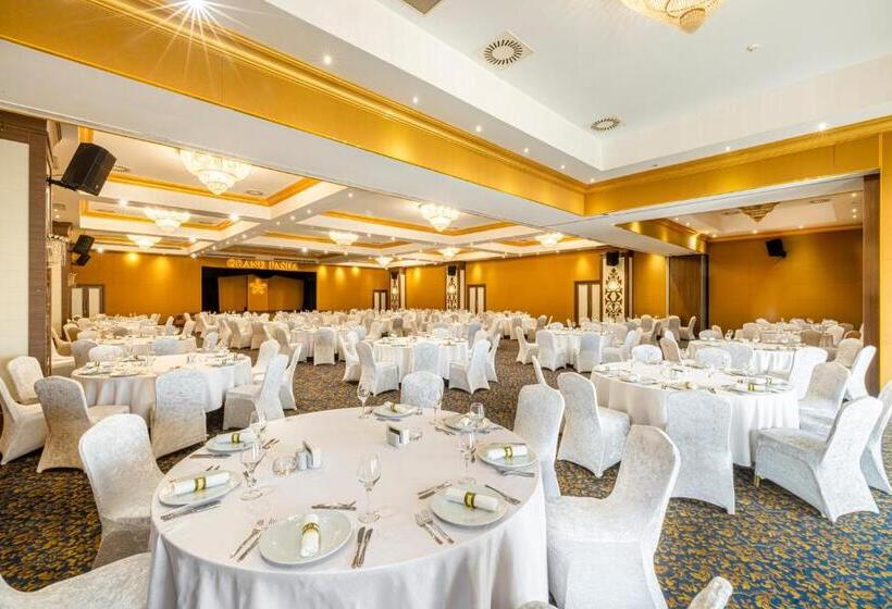 Grand Pasha Hotel & Spa Kyrenia