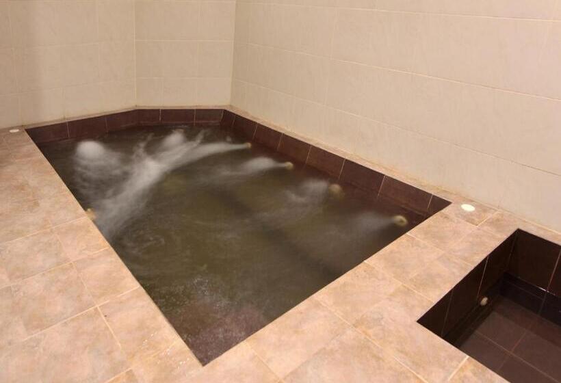 בית מלון כפרי Grand Zuri Dumai