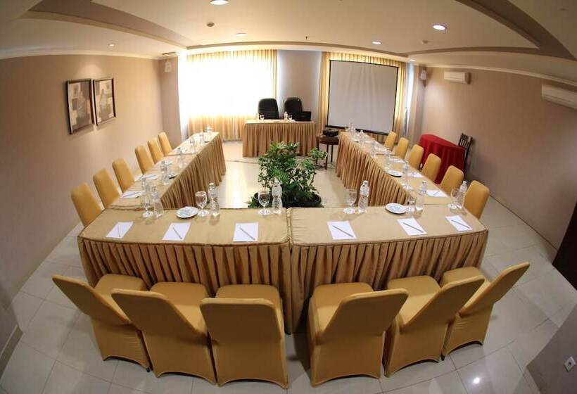 בית מלון כפרי Grand Zuri Dumai