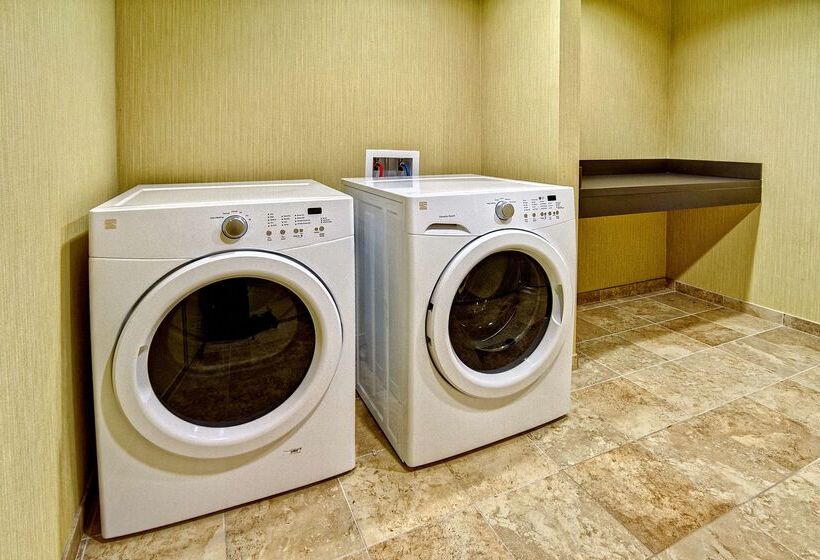 فندق Hampton Inn Clarksdale