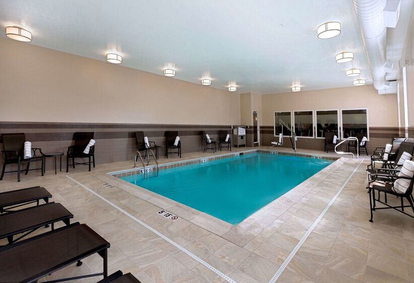 فندق Hampton Inn Lewistonauburn