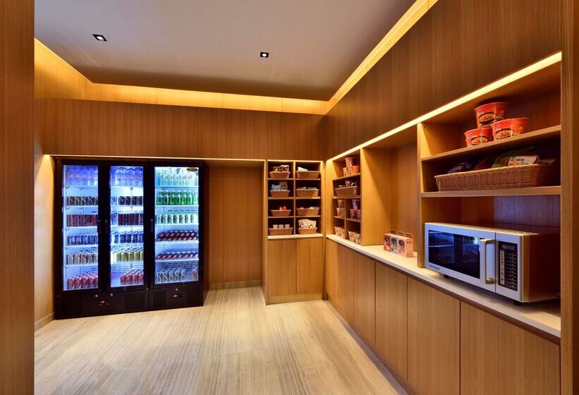 هتل Hilton Garden Inn Chengdu Huayang