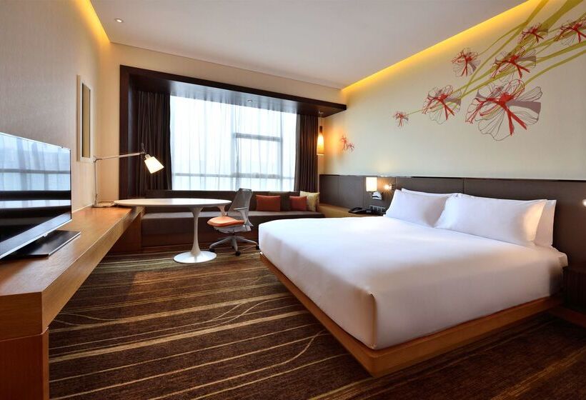 هتل Hilton Garden Inn Chengdu Huayang