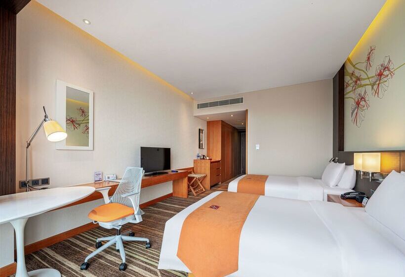 هتل Hilton Garden Inn Chengdu Huayang