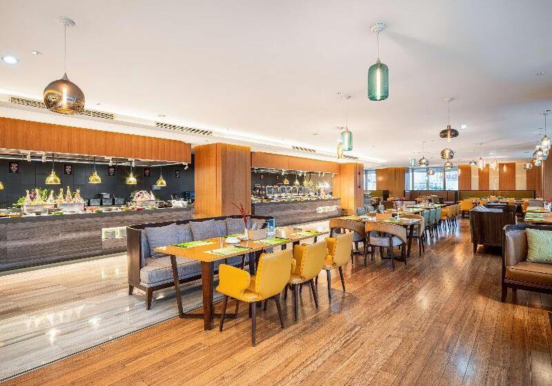 هتل Hilton Garden Inn Chengdu Huayang