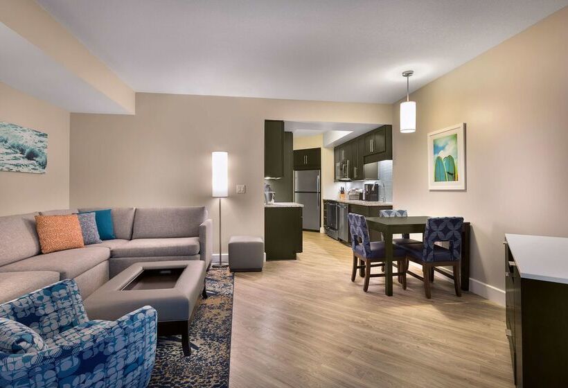 هتل Hilton Grand Vacations Club Ocean 22 Myrtle Beach