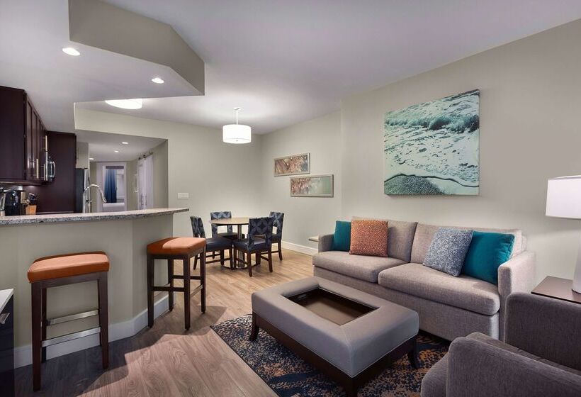 هتل Hilton Grand Vacations Club Ocean 22 Myrtle Beach