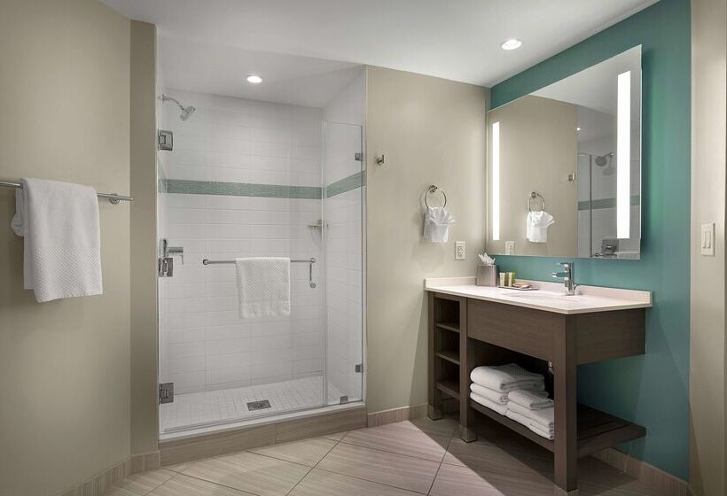 هتل Hilton Grand Vacations Club Ocean 22 Myrtle Beach