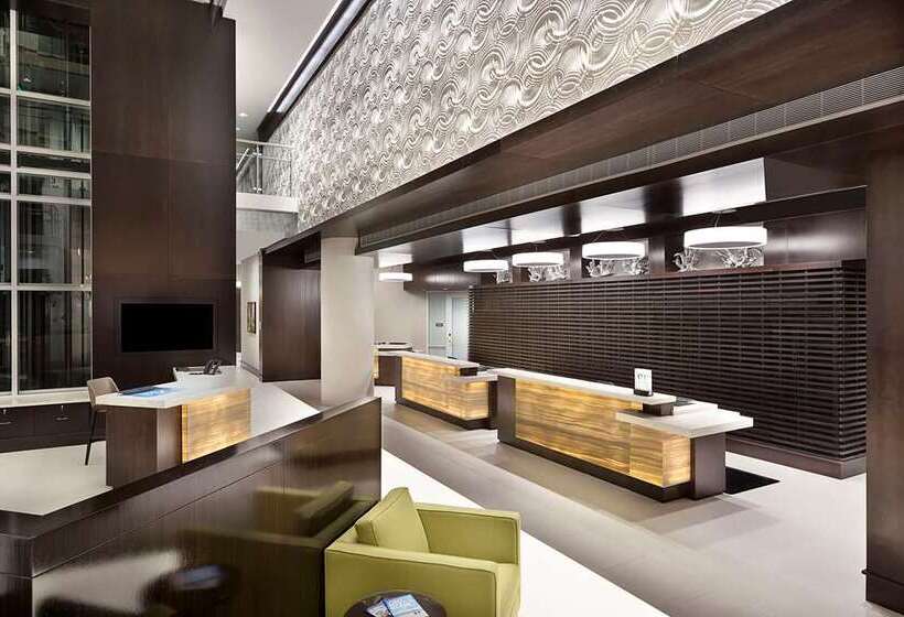 هتل Hilton Grand Vacations Club Ocean 22 Myrtle Beach