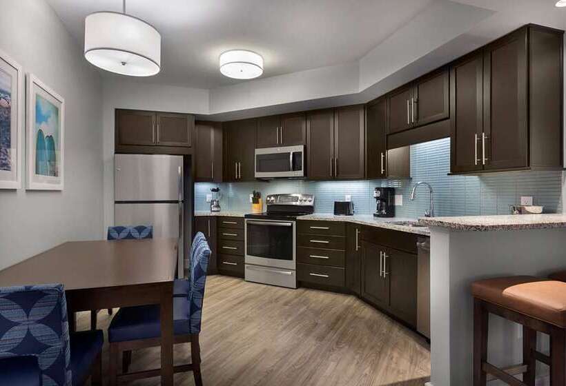 هتل Hilton Grand Vacations Club Ocean 22 Myrtle Beach