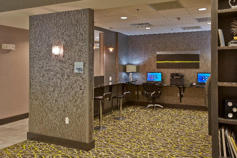 酒店 Holiday Inn Express And Suites Madison Central, An Ihg