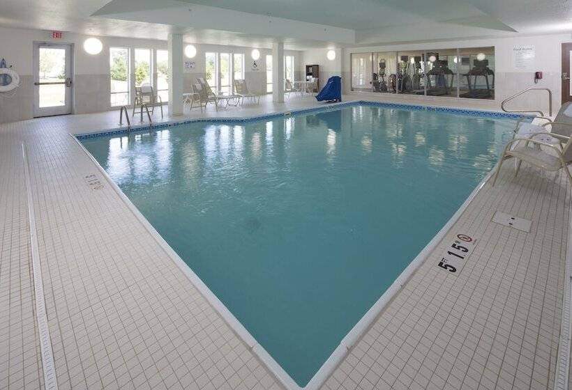 Отель Holiday Inn Express Rochester Hills, An Ihg