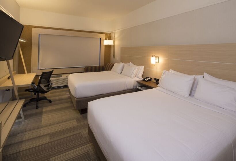 Отель Holiday Inn Express Rochester Hills, An Ihg