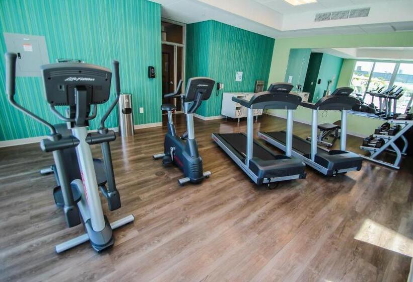 فندق Holiday Inn Express & Suites Miami Airport East, An Ihg