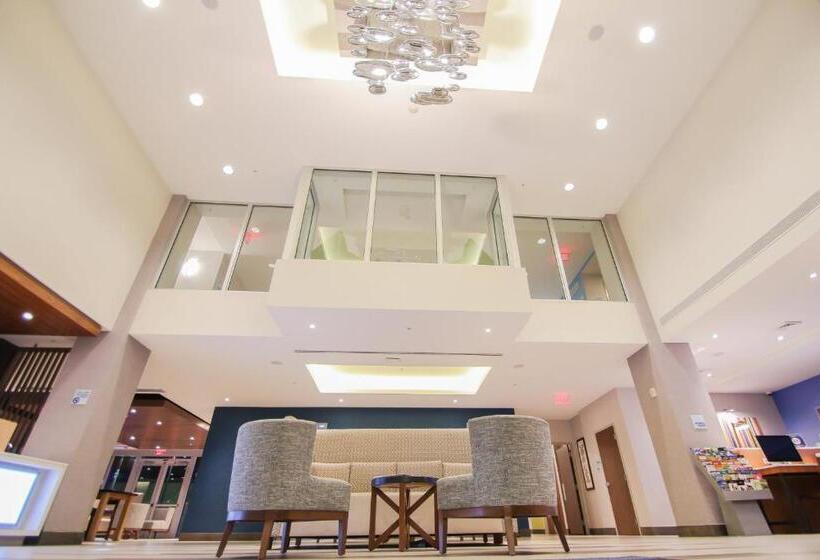 فندق Holiday Inn Express & Suites Miami Airport East, An Ihg