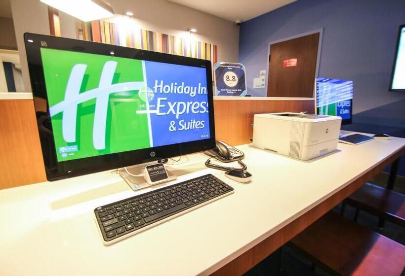 فندق Holiday Inn Express & Suites Miami Airport East, An Ihg