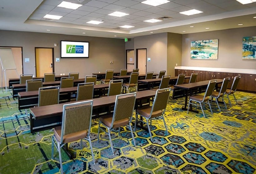 Отель Holiday Inn Express & Suites Salt Lake City South Murray By Ihg