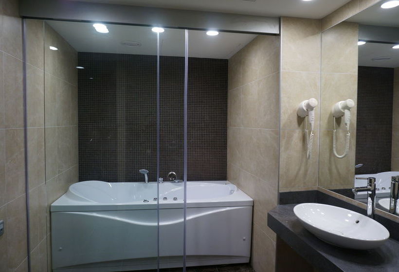 Отель Nesterov Plaza