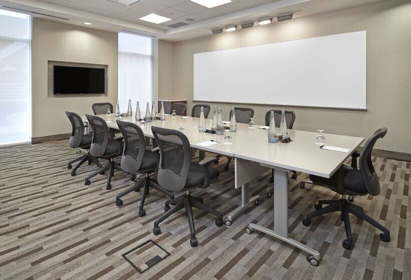 فندق Homewood Suites By Hilton Halifax Downtown