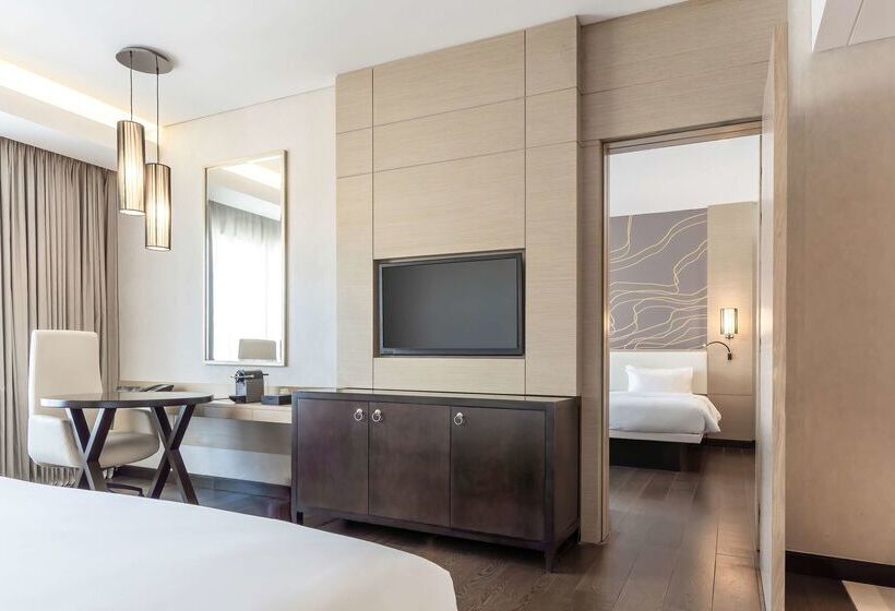 هتل Radisson Collection Muscat, Hormuz Grand