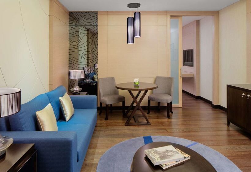 هتل Radisson Collection Muscat, Hormuz Grand