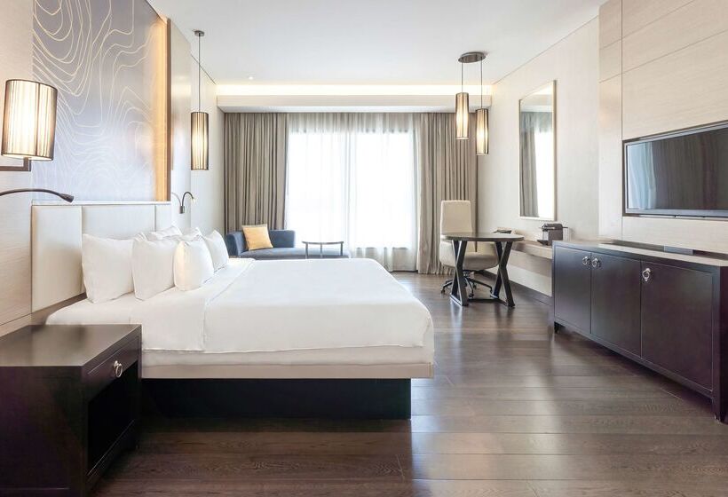 هتل Radisson Collection Muscat, Hormuz Grand