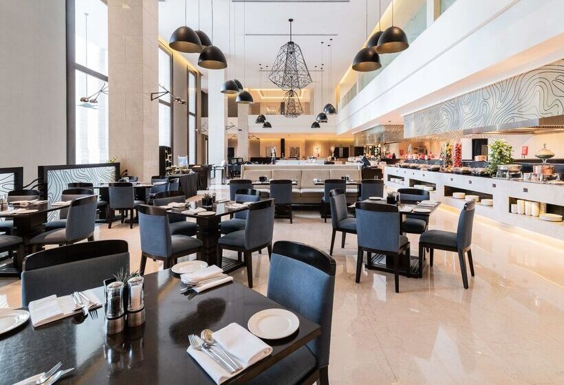 هتل Radisson Collection Muscat, Hormuz Grand