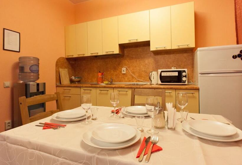 فندق House Of The Hunter