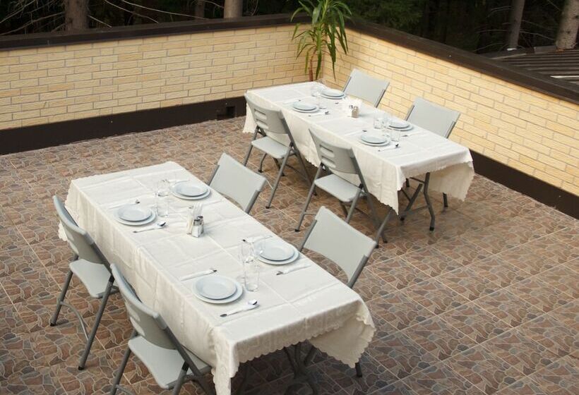 فندق House Of The Hunter