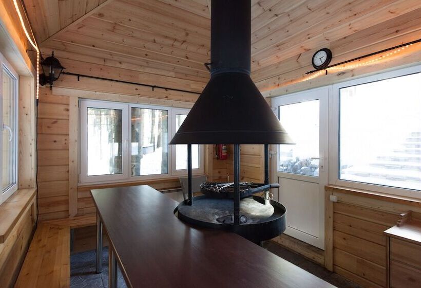 فندق House Of The Hunter