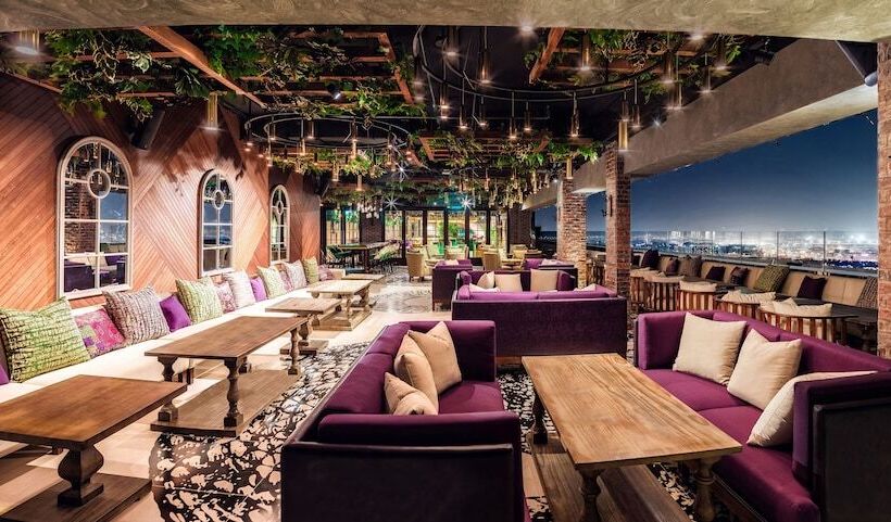 Отель Hyatt Regency Dubai Creek Heights