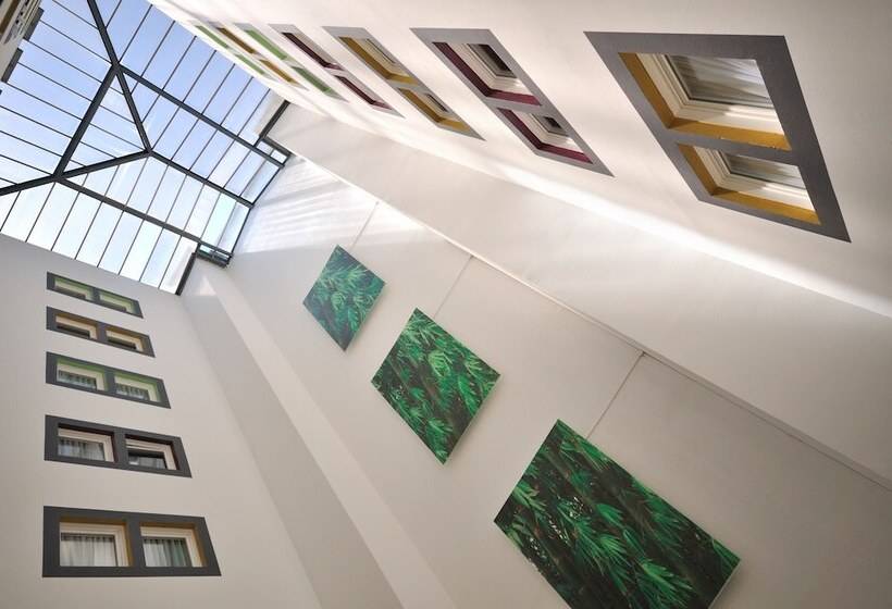 هتل Ibis Budget Bordeaux Centre Mériadeck