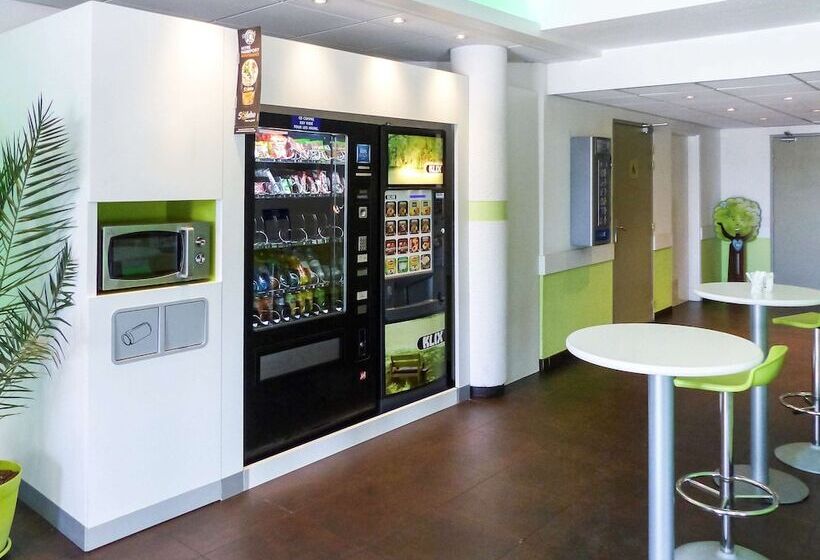 Отель Ibis Budget Marseille Valentine