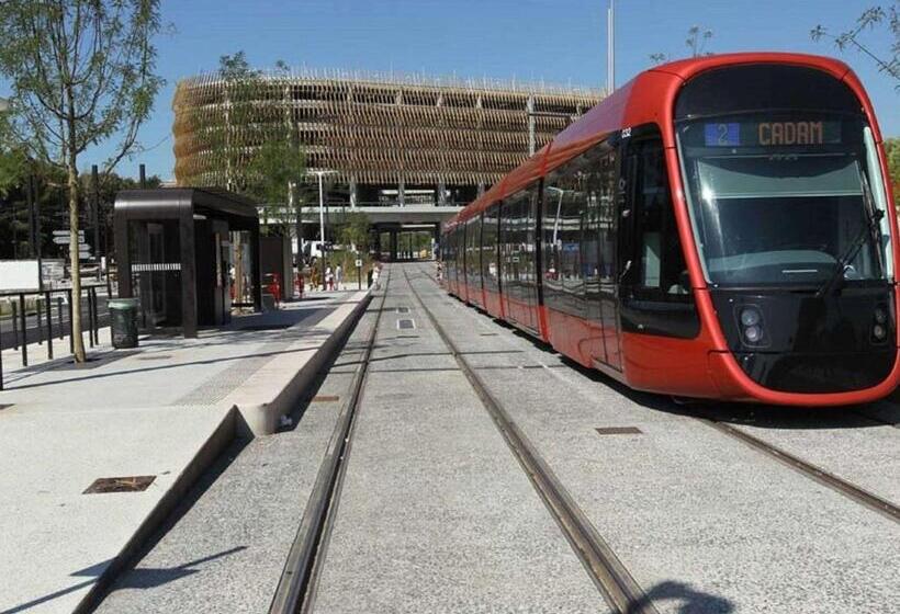 בית מלון כפרי Ibis Budget Nice Palais Nikaia