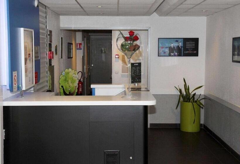 בית מלון כפרי Ibis Budget Nice Palais Nikaia