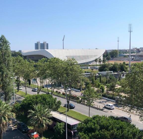 בית מלון כפרי Ibis Budget Nice Palais Nikaia