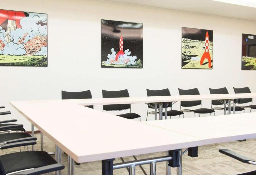 ホテル Ibis Styles La Louviere