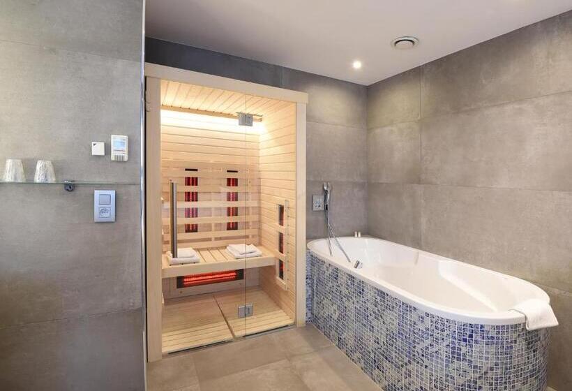 ホテル Ibis Styles La Louviere