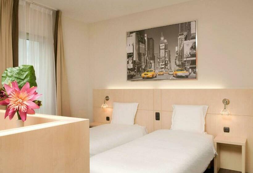 ホテル Ibis Styles La Louviere