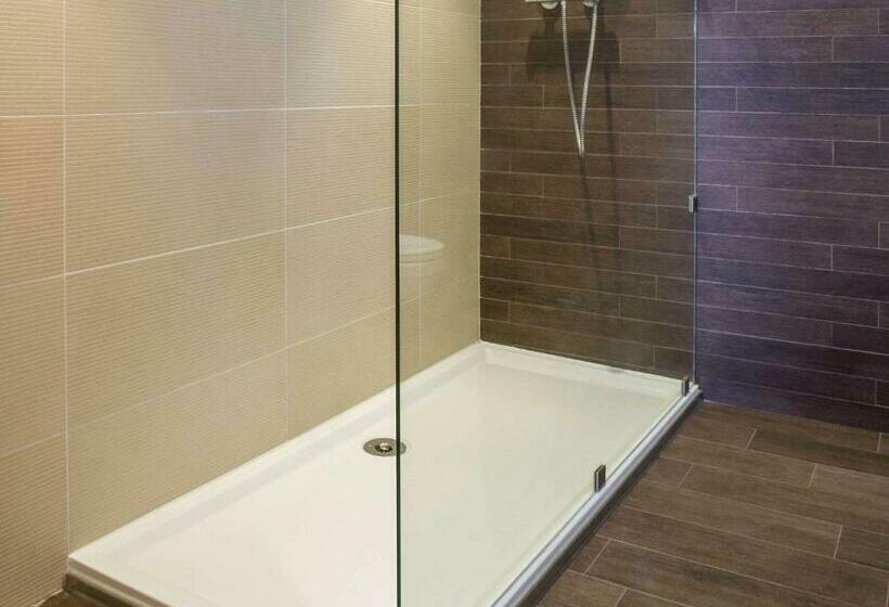 ホテル Ibis Styles La Louviere