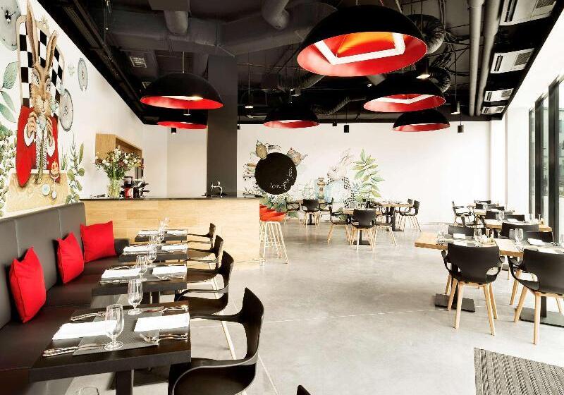 Отель Ibis Styles Wroclaw Centrum