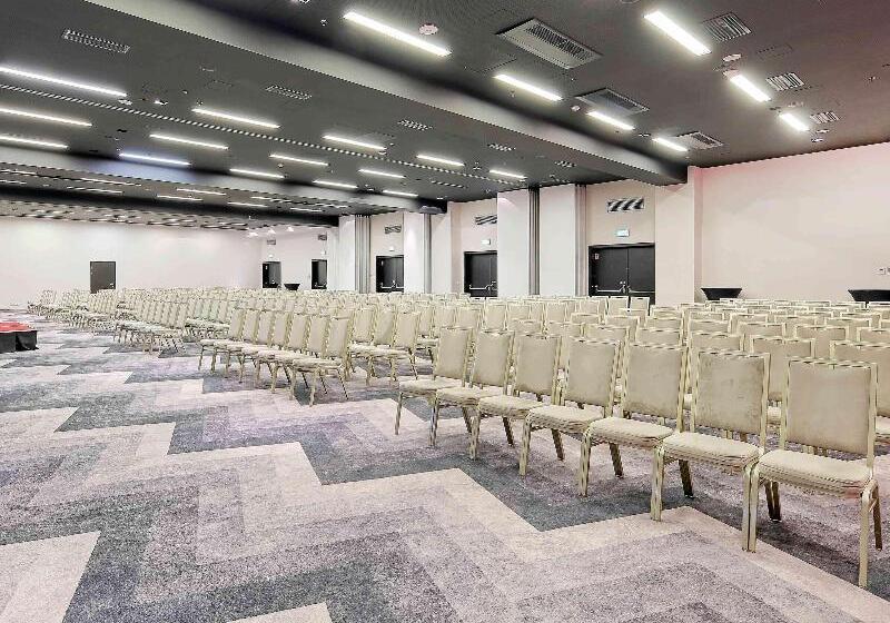 Отель Ibis Styles Wroclaw Centrum