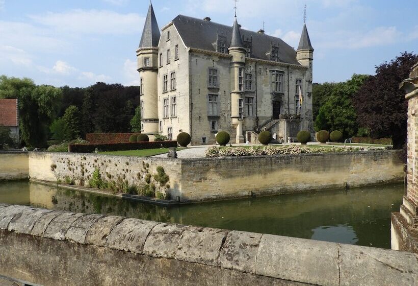 בית מלון כפרי Kasteel Schaloen