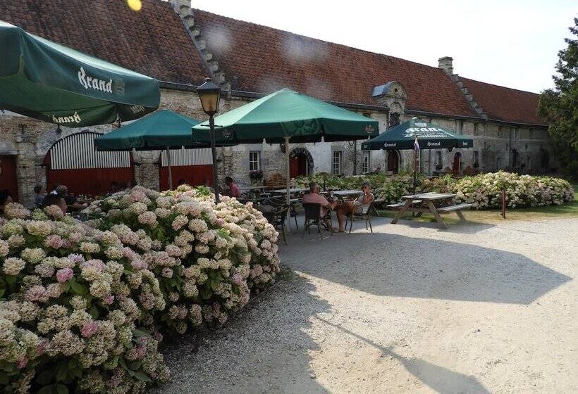 בית מלון כפרי Kasteel Schaloen