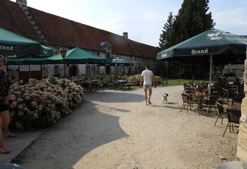 בית מלון כפרי Kasteel Schaloen