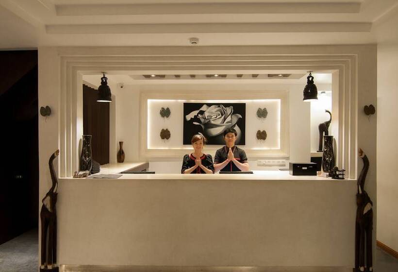 호텔 La Rose Suites