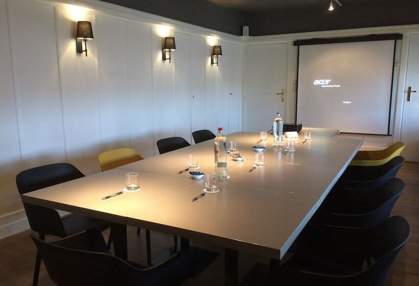 Отель Les Eleveurs